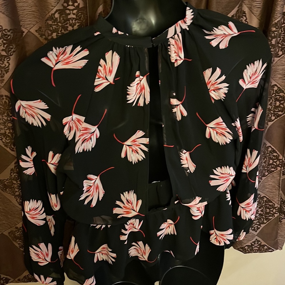 Express Floral blouse - Picture 2 of 4